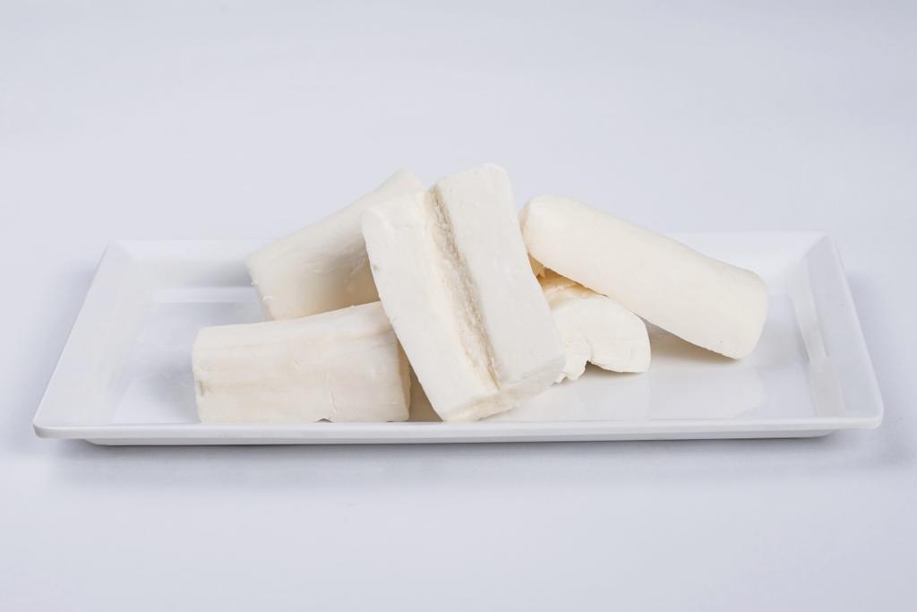 Deveined frozen cassava